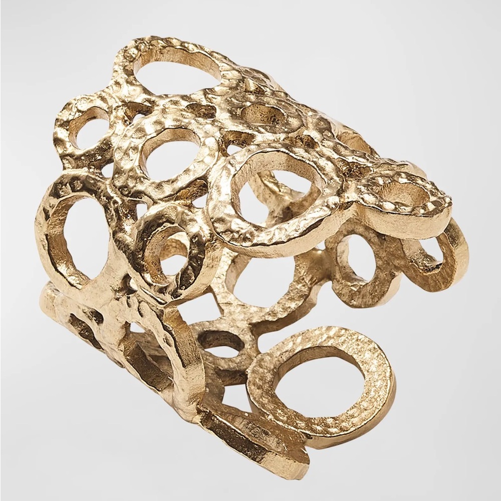 Textured Gold Open Circle Napkin Ring Set 8